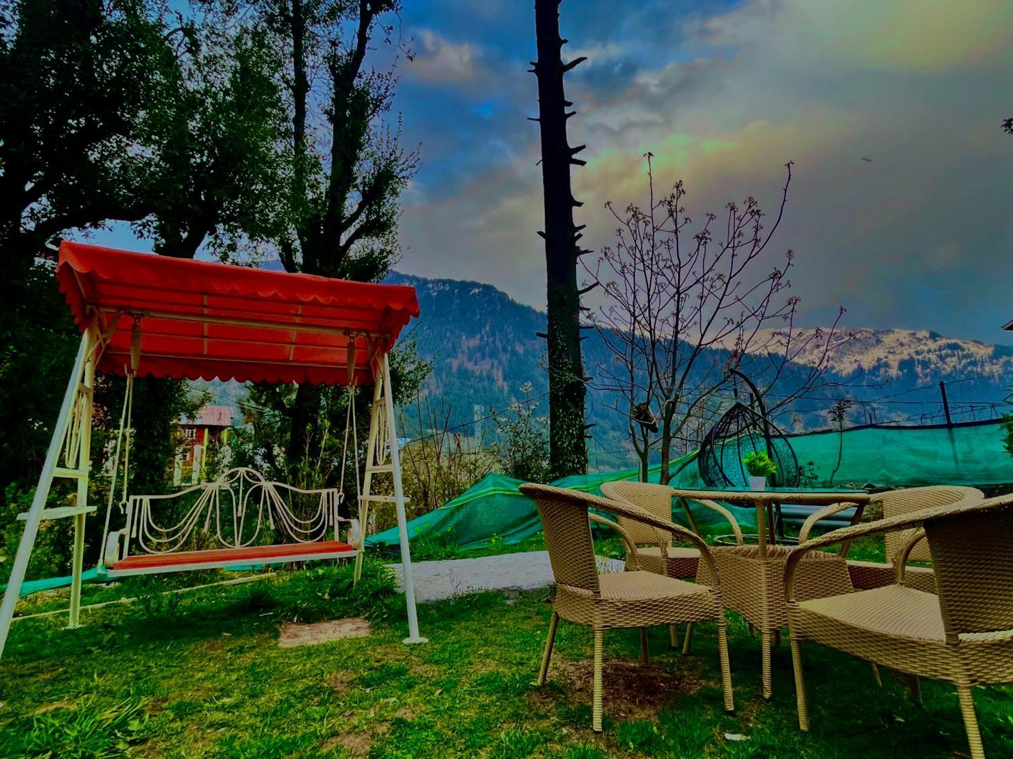 The Manu Emerald # Farmhouse # Top Selling Cottage In Manali # Peaceful Heritage Cozy Stay # Lawn With Bonfire # Most Awarded Manāli Exterior foto