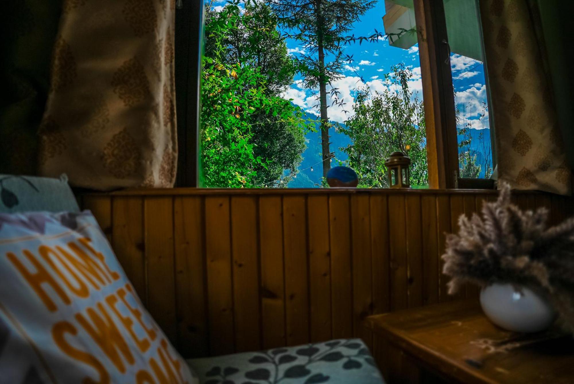 The Manu Emerald # Farmhouse # Top Selling Cottage In Manali # Peaceful Heritage Cozy Stay # Lawn With Bonfire # Most Awarded Manāli Exterior foto