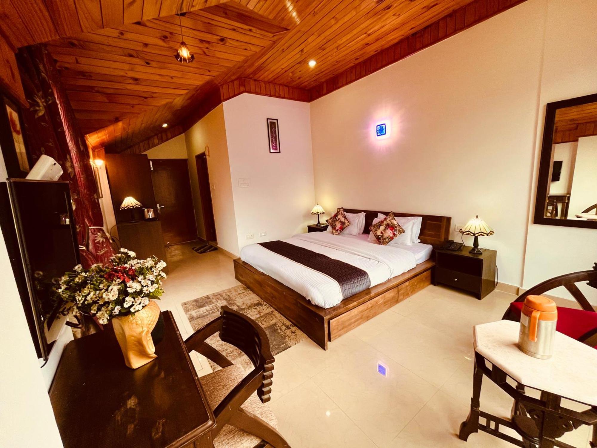 The Manu Emerald # Farmhouse # Top Selling Cottage In Manali # Peaceful Heritage Cozy Stay # Lawn With Bonfire # Most Awarded Manāli Exterior foto