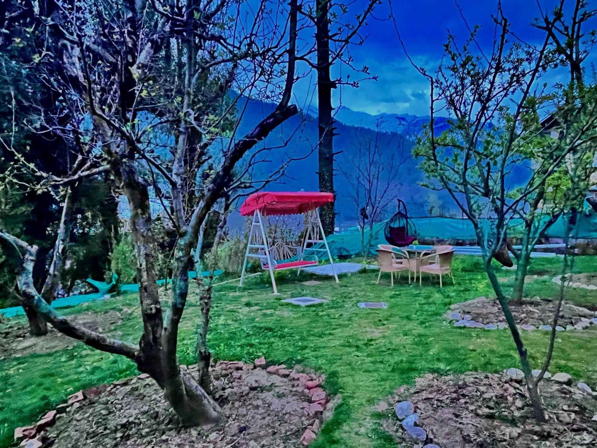 The Manu Emerald # Farmhouse # Top Selling Cottage In Manali # Peaceful Heritage Cozy Stay # Lawn With Bonfire # Most Awarded Manāli Exterior foto
