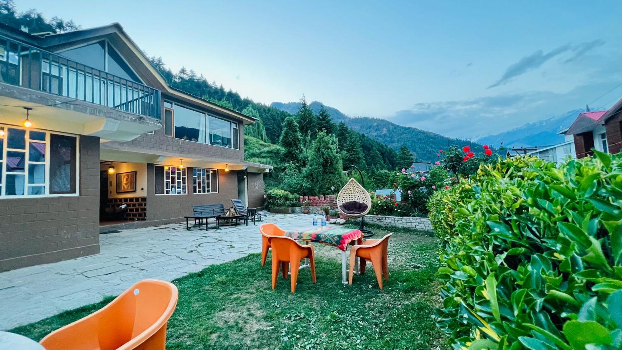 The Manu Emerald # Farmhouse # Top Selling Cottage In Manali # Peaceful Heritage Cozy Stay # Lawn With Bonfire # Most Awarded Manāli Exterior foto